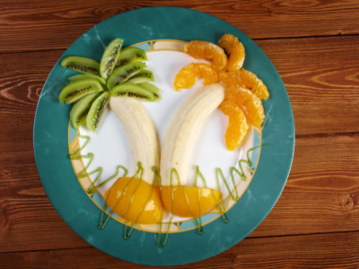 Kinderen introduceren tot rauw voedsel.